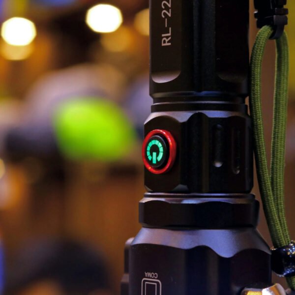 Multifunctional Emergency Flashlight. - Image 8